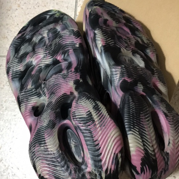 Yeezy Foam Runner size:11 - Picture 5 of 7